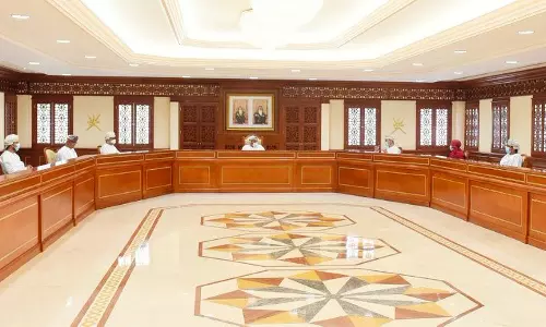 ഒമാനിൽ വീണ്ടും നിയന്ത്രണങ്ങൾ: