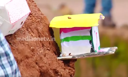 കവളപ്പാറയിലെ വീടുകളുടെ മാതൃകകള്‍ തീര്‍ത്ത് വിദ്യാര്‍ഥികള്‍