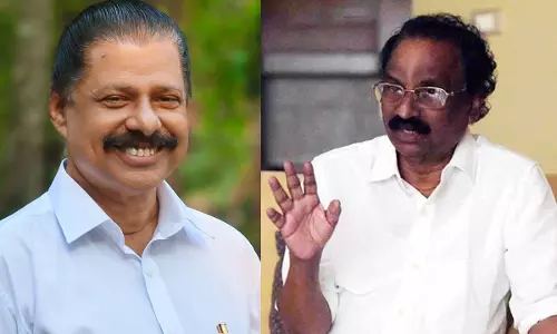 വൈരുദ്ധ്യാത്മക ഭൗതികവാദം  കമ്യൂണിസ്റ്റുകാർ മുറുകെ പിടിക്കണം; എം.വി ഗോവിന്ദനെതിരെ എ.കെ ബാലന്‍