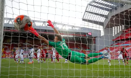 രണ്ട് പോയിന്റ് അകലെ കിരീടം ഉറപ്പിച്ച് ലിവര്‍പൂള്‍