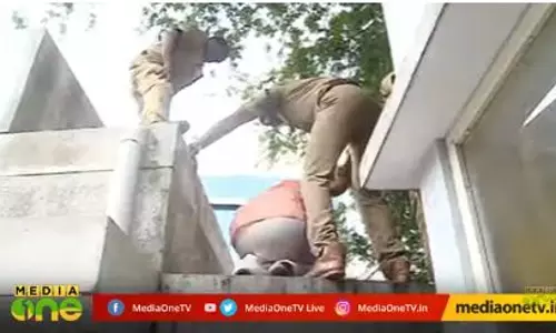 PSC ആസ്ഥാനത്ത്  കെ.എസ്.യുക്കാര്‍ അഴിഞ്ഞാടി 