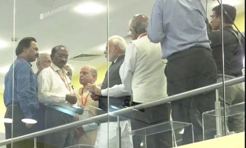 ചാന്ദ്രയാന്‍ 2; വിക്രം ലാന്‍ഡറുമായുള്ള ആശയവിനിമയം നഷ്ടമായെന്ന് ഐ.എസ്.ആര്‍.ഒ,പ്രതീക്ഷ കൈവിടരുതെന്ന് പ്രധാനമന്ത്രി