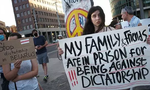 പ്രസിഡന്‍റ് ലുക്കാഷെന്‍കോയ്ക്കെതിരെ ബലാറസില്‍ വന്‍ പ്രതിഷേധം