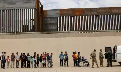 അമേരിക്കയിലേക്കുള്ള അഭയാർത്ഥി കടന്നുകയറ്റത്തില്‍ വലിയ കുറവ് വന്നതായി മെക്സികോ