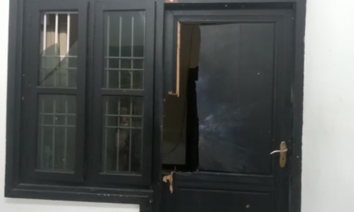 കോഴിക്കോട് സി.പി.എം പ്രാദേശിക  നേതാവിന്‍റെ  വീടിന് നേരെ ബോംബാക്രമണം