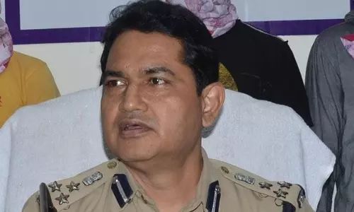 ഗോലി മാരോ മുദ്രാവാക്യമുയര്‍ത്തിയവരെ അകത്തിട്ട പൊലീസ് കമ്മീഷണര്‍ ബംഗാളില്‍ സ്ഥാനാര്‍ഥി