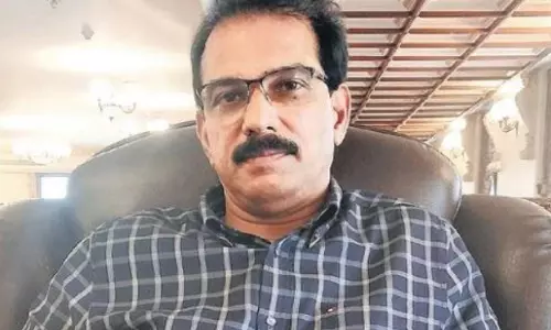 കേരളം യു.പിയെ കണ്ട് പഠിക്കണമെന്ന് കിറ്റെക്സ് എം.ഡി സാബു ജേക്കബ് കേരളം യു.പിയെ കണ്ട് പഠിക്കണമെന്ന് കിറ്റെക്സ് എം.ഡി സാബു ജേക്കബ്