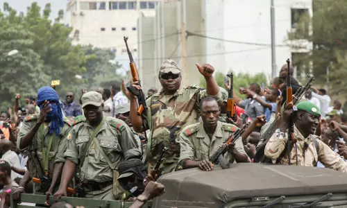 മാലിയില്‍ പട്ടാള അട്ടിമറി; പ്രധാനമന്ത്രിയെയും പ്രസിഡന്‍റിനെയും സൈന്യം അറസ്റ്റ് ചെയ്തു