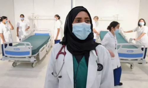 യു എ ഇയിൽ കോവിഡ്  മരണസംഖ്യ ഉയരുന്നു;  ഇന്ന് 14  മരണം, മരണസംഖ്യ 900 കടന്നു