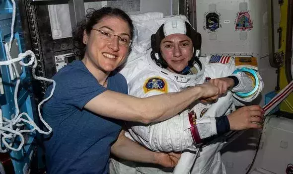 ബഹിരാകാശത്ത് വനിതകളുടെ ചരിത്ര നടത്തം 