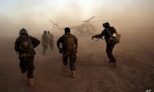 അമേരിക്കയുമായുള്ള സമാധാന ചര്‍ച്ചകള്‍ക്കിടയിലും അഫ്ഗാനിസ്ഥാനില്‍ താലിബാന്‍ ആക്രമണം