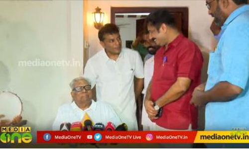 പായസവും പാട്ടുമെല്ലാമായപ്പോള്‍ വലിയപടത്തലവനൊന്ന് മയങ്ങി 