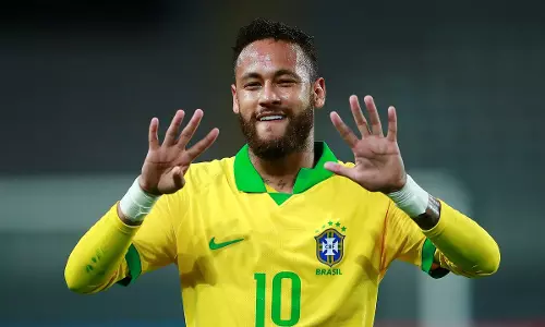 അഗ്നിപരീക്ഷ കടന്ന് അര്‍ജന്‍റീന; ഹാട്രിക്കടിച്ച നെയ്‍മര്‍ ബ്രസീലിന് വിജയം സമ്മാനിച്ചു