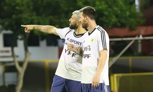 മെസിയെ നിലനിർത്താൻ അറ്റകൈ പ്രയോഗവുമായി ബാഴ്‌സ, അഗ്വേറോയെ വാങ്ങിയേക്കും