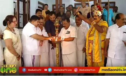 മൂന്നാം മുന്നണിയും അനങ്ങിത്തുടങ്ങി 