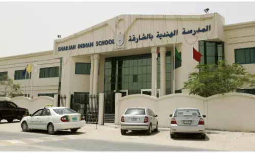 ഞായറാഴ്ച മുതല്‍ ഷാർജയിലെ എല്ലാ സര്‍ക്കാര്‍, സ്വകാര്യ സ്കൂളുകളിലും 100 ശതമാനം വിദൂര പഠനം മാത്രം