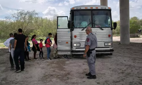 അമേരിക്കയിലെ കുടിയേറ്റക്കാരുടെ വേരറുത്ത് സുപ്രിംകോടതി