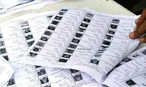 വോട്ടർപ്പട്ടികയിലെ ക്രമക്കേട് തെരഞ്ഞെടുപ്പ് ആയുധമാക്കാൻ യു.ഡി.എഫ്