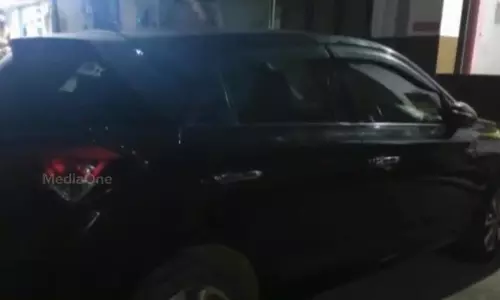 കസ്റ്റംസ് കമ്മീഷണറെ അപായപ്പെടുത്താന്‍ ശ്രമമെന്ന് പരാതി: രണ്ട് പേർ കസ്റ്റഡിയില്‍