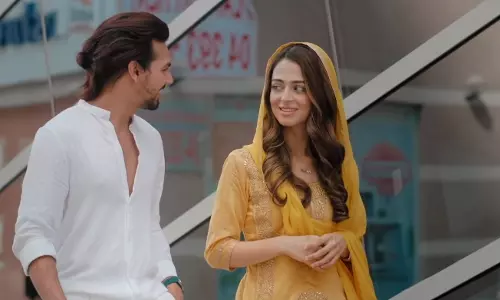 ആദ്യ ഹിന്ദി ആൽബവുമായി ഒമർ ലുലു; തു ഹി ഹേ മേരി സിന്ദഗി പുറത്തിറങ്ങി