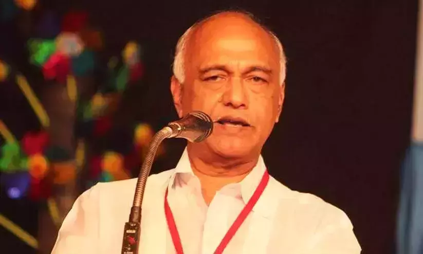 ഐ ഫോണ്‍ ആര് വാങ്ങിയെന്നത് സര്‍ക്കാരുമായി ബന്ധമുള്ള കാര്യമല്ല: യുഡിഎഫിന് ബൂമറാങ്ങാകുമെന്ന് എളമരം കരീം