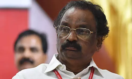 മണ്ഡലത്തെ കുടുംബ സ്വത്താക്കാൻ നോക്കിയാൽ നട്ടെല്ലുള്ള കമ്യൂണിസ്റ്റുകാർ തിരിച്ചടിക്കും; എ.കെ.ബാലനെതിരെ പോസ്റ്ററുകൾ