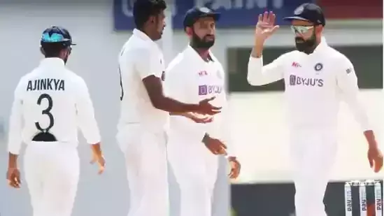 ഒരു ദിനവും ഒന്‍പത് വിക്കറ്റും ബാക്കി; ഇംഗ്ലണ്ടിനെതിരെ ഇന്ത്യക്ക് വിജയലക്ഷ്യം 420 റണ്‍സ്