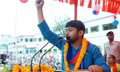 കനയ്യ കുമാർ എൻഡിഎയിലേക്ക്? നിതീഷ് കുമാറിന്റെ വിശ്വസ്തനുമായി കൂടിക്കാഴ്ച നടത്തി