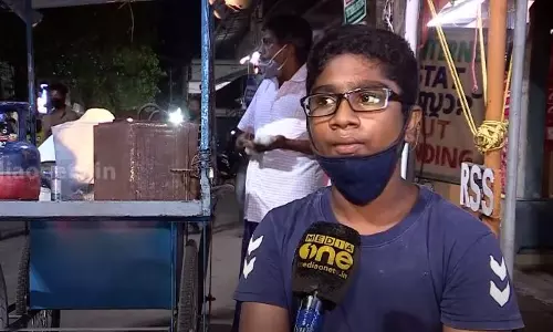 പകൽ കപ്പലണ്ടി കച്ചവടം, രാത്രി വഴിവിളക്കിന് ചുവട്ടിലിരുന്ന് പഠനം; അഭിജിത് വെറും ഹീറോ അല്ല, സൂപ്പർ ഹീറോ