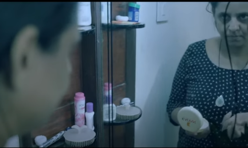 മലയാളിയുടെ കപട സദാചാരത്തിനെതിരെ ആഞ്ഞടിച്ച് ഹോളി കൗ