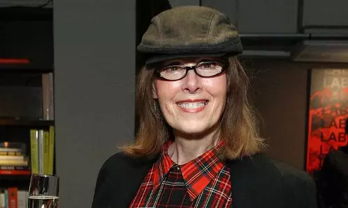 ട്രംപിനെതിരെ ലൈംഗിക ആരോപണവുമായി എഴുത്തുകാരി