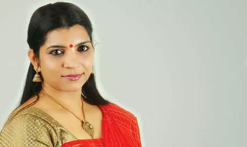 സരിതാ നായർക്ക് അറസ്റ്റ് വാറന്റ് സരിതാ നായർക്ക് അറസ്റ്റ് വാറന്റ്