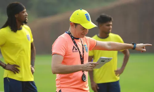 കിബുവിന് ഡ്രസിങ് റൂമിൽ നിയന്ത്രണമുണ്ടായിരുന്നില്ല; ബ്ലാസ്റ്റേഴ്‌സ് കോച്ചിന്റെ രാജിക്ക് പിന്നിൽ