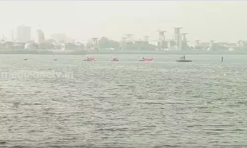 ഗൾഫിലെ നെഹ്‌റു ട്രോഫി വള്ളംകളി മത്സരം 