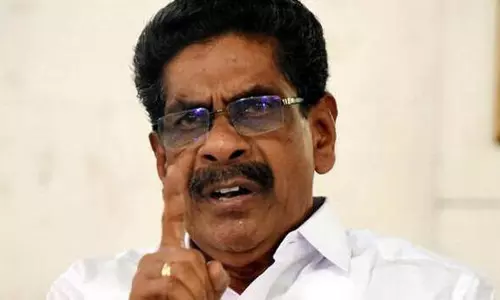 ഐഫോണ്‍ സി.പി.എം മൂല്യത്തകര്‍ച്ചയുടെ പ്രതീകം; മുല്ലപ്പള്ളി രാമചന്ദ്രന്‍
