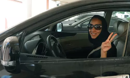 യു.എ.ഇയില്‍ മികച്ച ഡ്രൈവര്‍മാര്‍ സ്ത്രീകള്‍