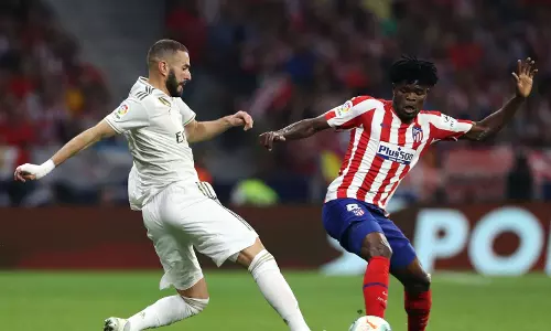 മാഡ്രിഡ് ഡെര്ബി സമനിലയില്; പോയിന്റ് പട്ടികയില് റയല് ഒന്നാമത് മാഡ്രിഡ് ഡെര്ബി സമനിലയില്; പോയിന്റ് പട്ടികയില് റയല് ഒന്നാമത്