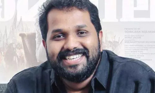 സംവിധായകൻ അരുൺ ഗോപി യൂത്ത് കോൺഗ്രസ് സമരപ്പന്തലിൽ