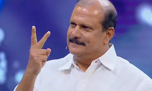പി.സി ജോർജിന്റെ കേരള ജനപക്ഷം പിളർന്നു: പി.സിയുടേത് നിലപാടില്ലാത്ത രാഷ്ട്രീയമെന്ന് വിമത വിഭാഗം പി.സി ജോർജിന്റെ കേരള ജനപക്ഷം പിളർന്നു: പി.സിയുടേത് നിലപാടില്ലാത്ത രാഷ്ട്രീയമെന്ന് വിമത വിഭാഗം