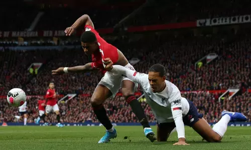 ലിവർപൂളിന്റെ കുതിപ്പിന് ബ്രേക്കിട്ട് മാഞ്ചസ്റ്റർ