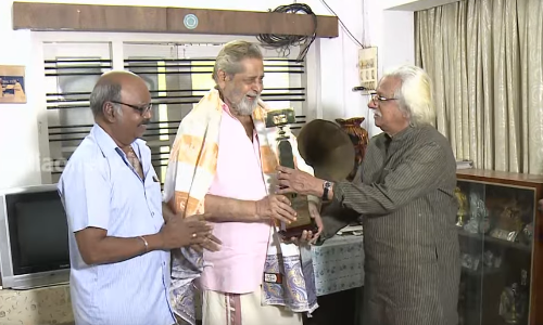 മാക്ടയുടെ ലെജന്‍ഡ് ഹോണര്‍ പുരസ്കാരം നടന്‍ മധുവിന് സമ്മാനിച്ചു