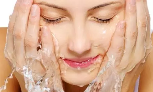 ഫേസ് വാഷുകള്‍ ഉപയോഗിക്കുമ്പോള്‍ ഇക്കാര്യങ്ങള്‍ ശ്രദ്ധിക്കുക