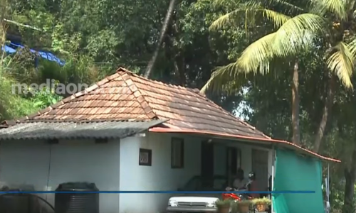 കരിമണ്ണൂരിലെ ആദിവാസികളുടെ കൈവശഭൂമിക്ക് അപേക്ഷ നല്‍കിയിട്ട് കാലങ്ങളായെങ്കിലും ഉദ്യോഗസ്ഥർ പട്ടയം നിഷേധിക്കുന്നതായി പരാതി