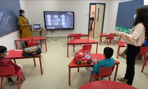 യുഎഇയിൽ സ്കൂളുകളിലെ പ്രൊഫഷണൽ ജീവനക്കാർക്കും ലൈസൻസ് നിർബന്ധം