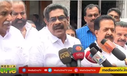 മുല്ലപ്പള്ളി അത്ര പോരാ എന്നാണോ? കോണ്ഗ്രസുകാര്ക്ക് പറയാനുള്ളത് മുല്ലപ്പള്ളി അത്ര പോരാ എന്നാണോ? കോണ്ഗ്രസുകാര്ക്ക് പറയാനുള്ളത്