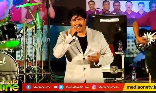 മുഹമ്മദ് റാഫിയെ ജീവനോളം സ്നേഹിക്കുന്ന ഒരു മലപ്പുറത്തുകാരന്‍ പാട്ടുകാരന്‍