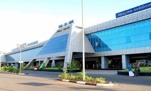 കോവിഡ് നെഗറ്റീവ് സര്‍ട്ടിഫിക്കറ്റുള്ളവരേയും വിമാനത്താവളങ്ങളില്‍ പരിശോധിക്കുന്ന നടപടിക്കെതിരെ വ്യാപക പ്രതിഷേധം