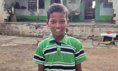 പ്രളയത്തില്‍ ആംബുലന്‍സിനു വഴികാട്ടിയായ റായ്ചൂരിലെ ബാലന്‍ വെങ്കടേശന് വീടൊരുങ്ങുന്നു