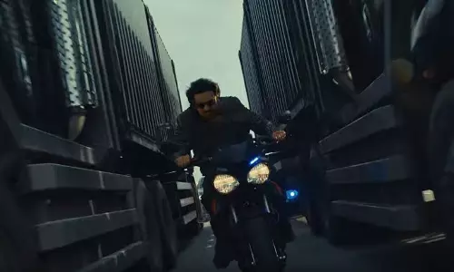 ദൃശ്യവിരുന്നിന്റെ പൂരം...; ‘സാഹോ’യുടെ ടീസര്‍ എത്തി