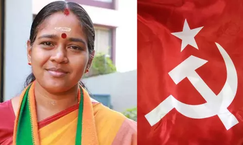 വൈരുദ്ധ്യാത്മക ഭൗതികവാദം കൊണ്ട് മാത്രം പ്രസ്ഥാനം നയിക്കാനാവില്ലെന്ന ബോധ്യമാവാം ശബരിമല കേസുകള്‍ പിന്‍വലിച്ചത്; ശോഭ സുരേന്ദ്രന്‍